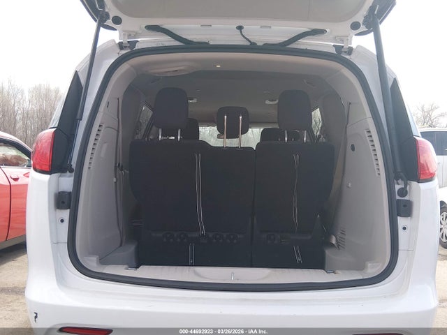 44692923 :رقم المزاد ، 2C4RC1CG4NR153104 vin ، 2022 Chrysler Voyager Lx مزاد بيع
