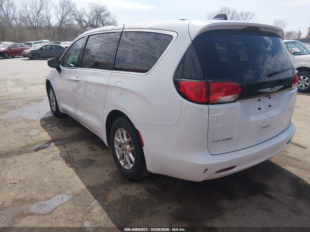 44692923 :رقم المزاد ، 2C4RC1CG4NR153104 vin ، 2022 Chrysler Voyager Lx مزاد بيع