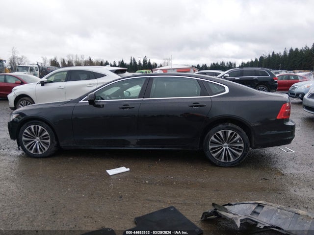 LVYA22MK4LP175457 Volvo S90 T6 Momentum