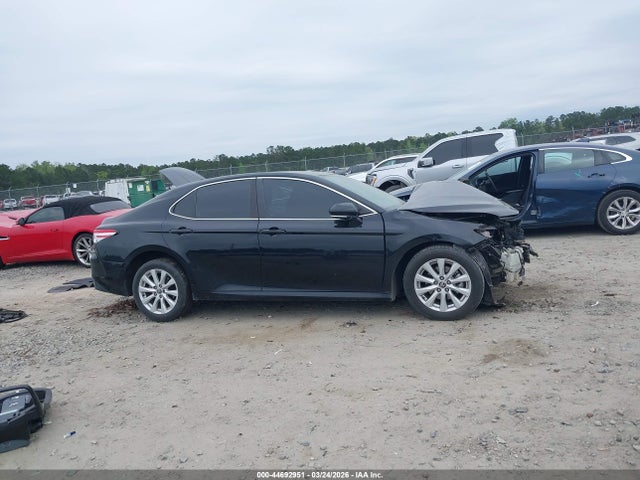 Продаж на аукціоні авто 2020 Toyota Camry Le, vin: 4T1L11AK1LU992190, номер лоту: 44692951