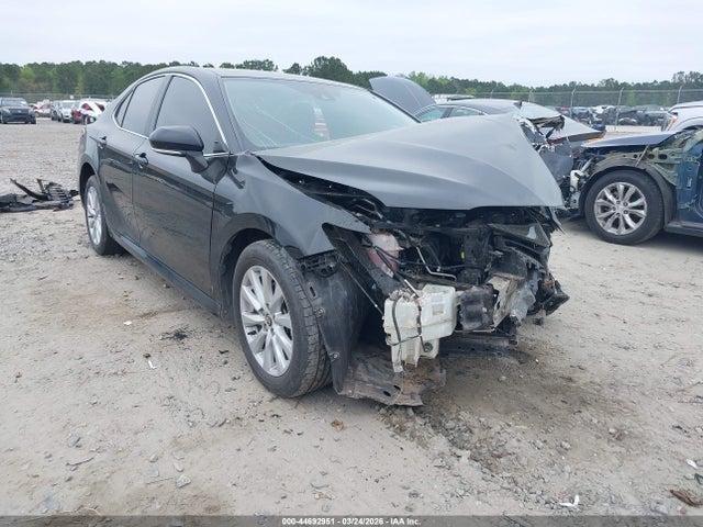 Продаж на аукціоні авто 2020 Toyota Camry Le, vin: 4T1L11AK1LU992190, номер лоту: 44692951