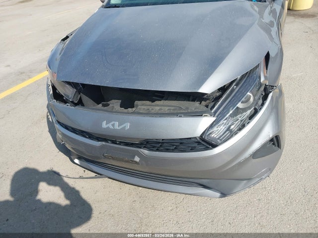 3KPF24AD6PE637070 KIA Forte Lxs