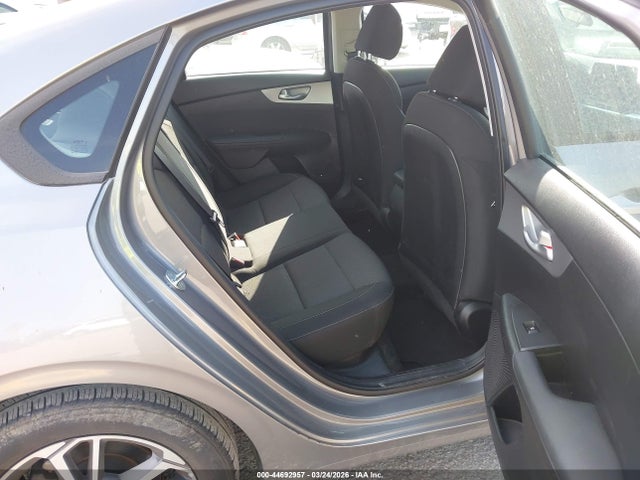 3KPF24AD6PE637070 KIA Forte Lxs