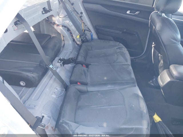5XXG64J27NG106522 KIA K5 Gt-line
