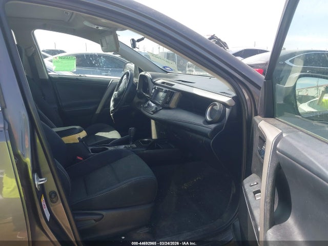 Auction sale of the 2016 Toyota Rav4 Xle, vin: 2T3WFREV2GW280611, lot number: 44692965