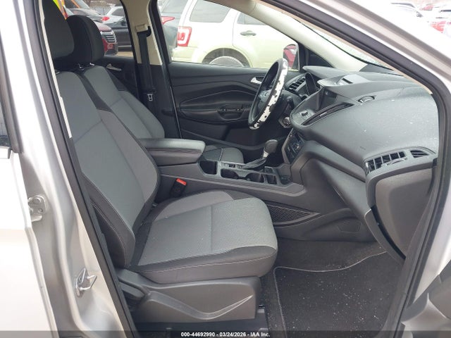 Продаж на аукціоні авто 2017 Ford Escape Se, vin: 1FMCU0GDXHUA89683, номер лоту: 44692990