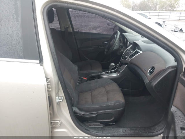 2016 CHEVROLET CRUZE LIMITED 1G1PE5SB6G7138969 Photo 4