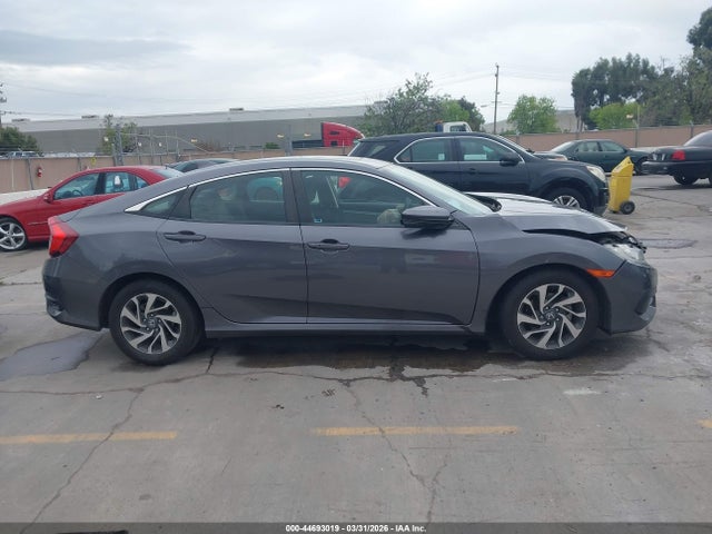 Honda CIVIC EX 2018 19XFC2F70JE209409 Image 12
