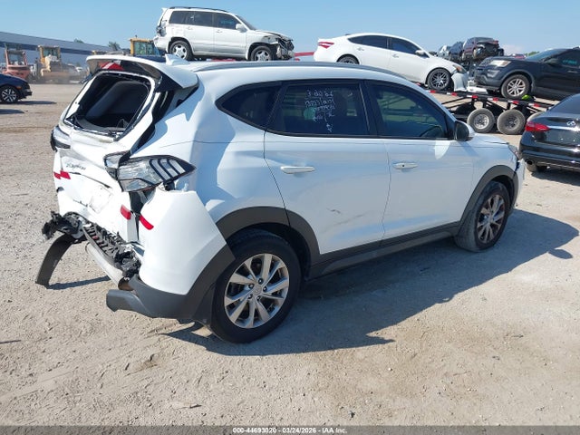 Продажа на аукционе авто 2021 Hyundai Tucson Value, vin: KM8J33A4XMU303733, номер лота: 44693020