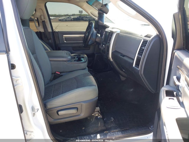 44693040 :رقم المزاد ، 1C6RR6LM8FS686307 vin ، 2015 Ram 1500 Lone Star مزاد بيع