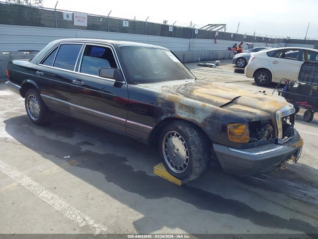 1985 MERCEDES-BENZ 380 WDBCA32C8FA158719