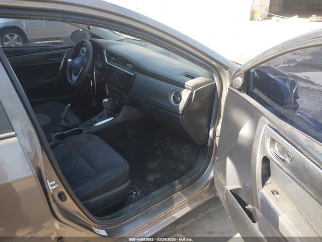 2018 Toyota Corolla Le მანქანა იყიდება აუქციონზე, vin: 2T1BURHE5JC987820, აუქციონის ნომერი: 44693083