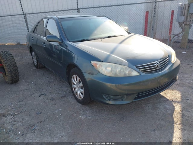 2005 TOYOTA CAMRY 4T1BE32K95U102709