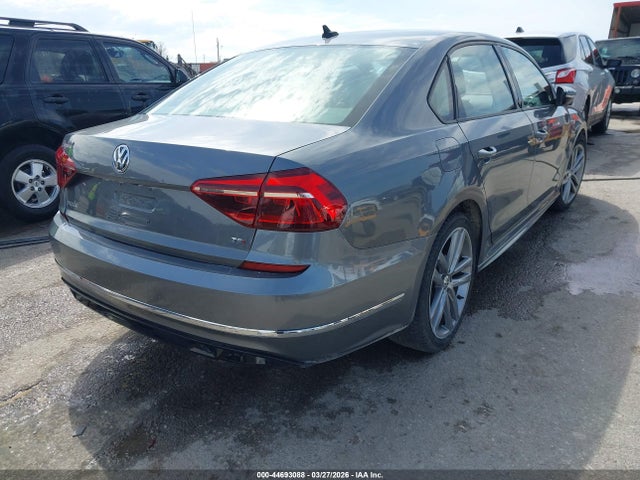 Aukcja sprzedaży 2018 Volkswagen Passat 2.0t R-line/2.0t S, vin: 1VWAA7A30JC014240, numer aukcji: 44693088