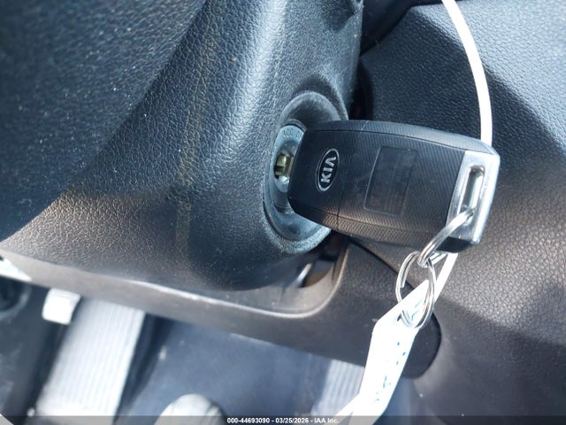 Продаж на аукціоні авто 2017 Kia Sorento 2.4l Lx, vin: 5XYPGDA33HG259890, номер лоту: 44693090
