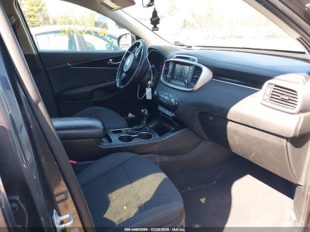 Продаж на аукціоні авто 2017 Kia Sorento 2.4l Lx, vin: 5XYPGDA33HG259890, номер лоту: 44693090
