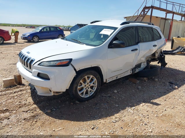 44693097 :رقم المزاد ، 1C4PJLAB7GW107339 vin ، 2016 Jeep Cherokee Sport مزاد بيع
