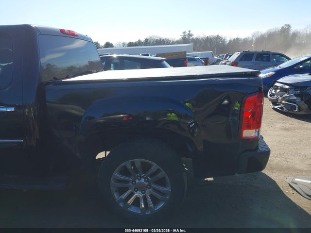 2011 Gmc Sierra 1500 Denali მანქანა იყიდება აუქციონზე, vin: 3GTP2XE24BG354193, აუქციონის ნომერი: 44693109