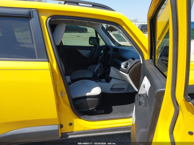 2019 Jeep Renegade Latitude Fwd მანქანა იყიდება აუქციონზე, vin: ZACNJABB8KPJ76490, აუქციონის ნომერი: 44693117