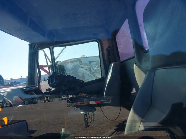 2002 Freightliner Medium Conventional Fl70 მანქანა იყიდება აუქციონზე, vin: 1FVABTAK62DJ50825, აუქციონის ნომერი: 44693124