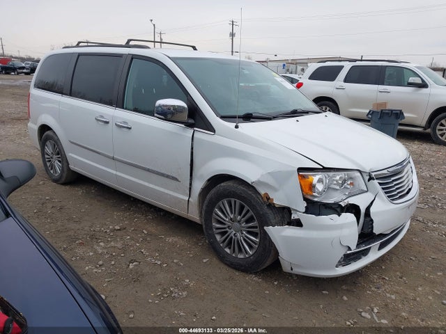 2014 CHRYSLER TOWN & COUNTRY 2C4RC1CG8ER273326