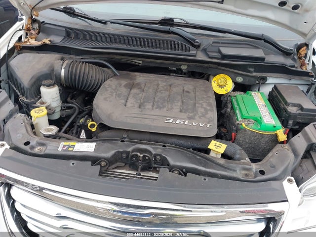 2014 CHRYSLER TOWN & COUNTRY 2C4RC1CG8ER273326 Photo 9