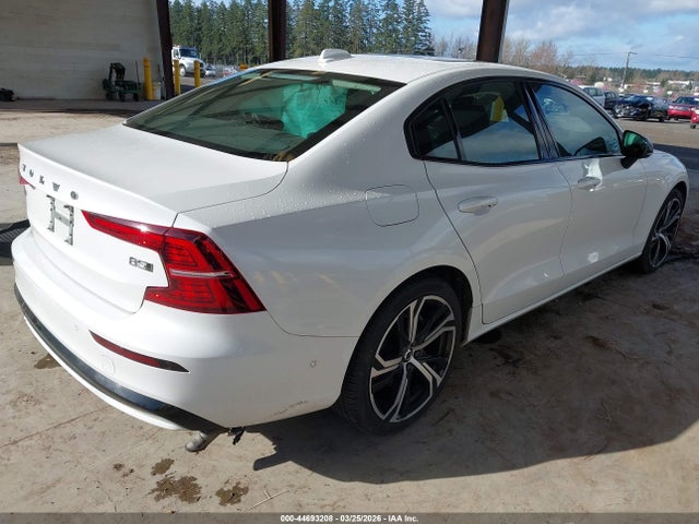 2023 VOLVO S60 7JRL12TW7PG231244 Photo 3