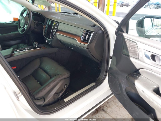 2023 VOLVO S60 7JRL12TW7PG231244 Photo 4