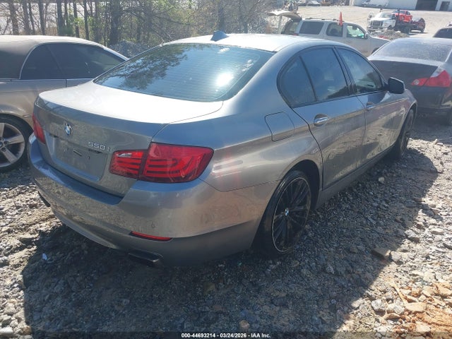 2011 BMW 550I WBAFR9C54BC618321 Photo 3