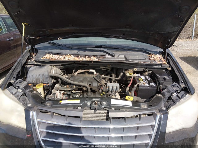 44693268 :رقم المزاد ، 2A8HR54P58R728730 vin ، 2008 Chrysler Town & Country Touring مزاد بيع