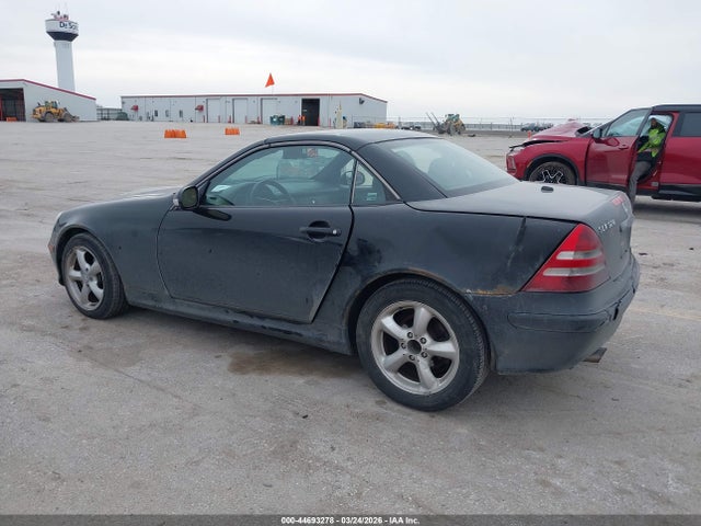 Aukcja sprzedaży 2001 Mercedes-benz Slk 320, vin: WDBKK65FX1F184251, numer aukcji: 44693278