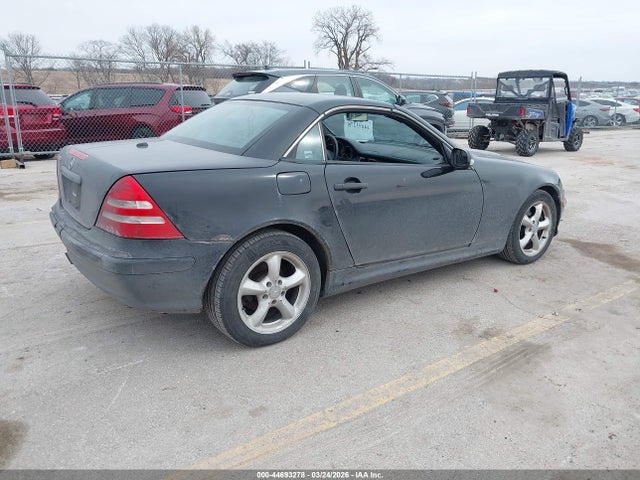 Aukcja sprzedaży 2001 Mercedes-benz Slk 320, vin: WDBKK65FX1F184251, numer aukcji: 44693278