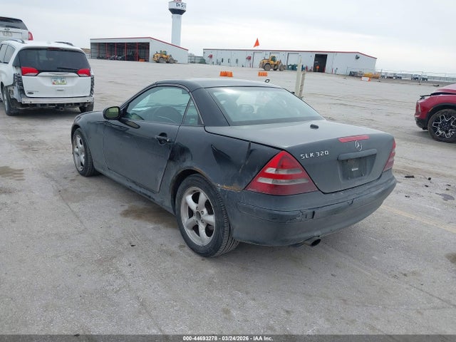 Aukcja sprzedaży 2001 Mercedes-benz Slk 320, vin: WDBKK65FX1F184251, numer aukcji: 44693278