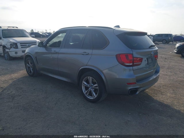 2014 BMW X5 5UXKR2C5XE0C00779 Photo 2
