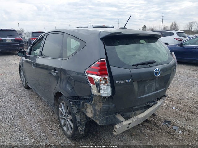 2015 TOYOTA PRIUS V JTDZN3EU4FJ024326 Photo 2