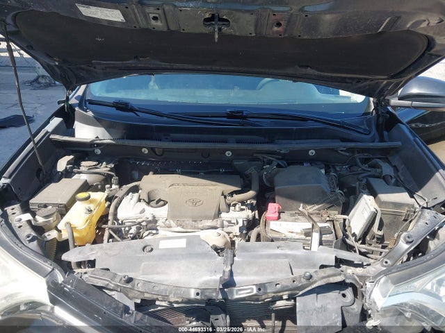 Toyota RAV4 LE 2018 2T3ZFREV5JW442980 Image 10