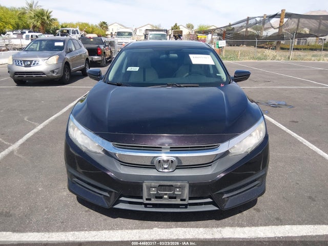 Honda Civic Lx 2018 2HGFC2F59JH537030 Image 12