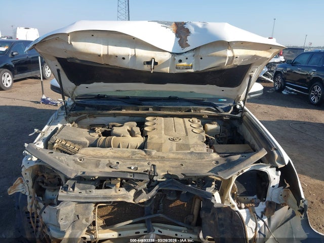 2018 TOYOTA 4RUNNER JTEBU5JR0J5560771 Photo 9