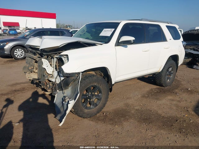 2018 TOYOTA 4RUNNER JTEBU5JR0J5560771 Photo 1