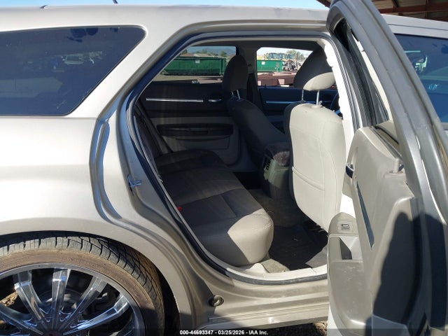 44693347 :رقم المزاد ، 2D4FV37V48H202316 vin ، 2008 Dodge Magnum Sxt مزاد بيع