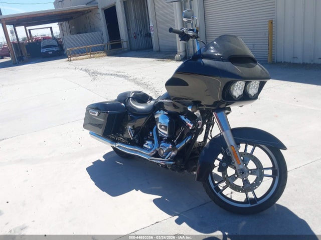 2016 HARLEY-DAVIDSON FLTRXS 1HD1KTM15GB670434