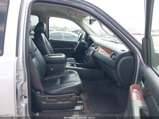 Aukcja sprzedaży 2011 Chevrolet Tahoe Lt, vin: 1GNSCBE05BR120807, numer aukcji: 44693382
