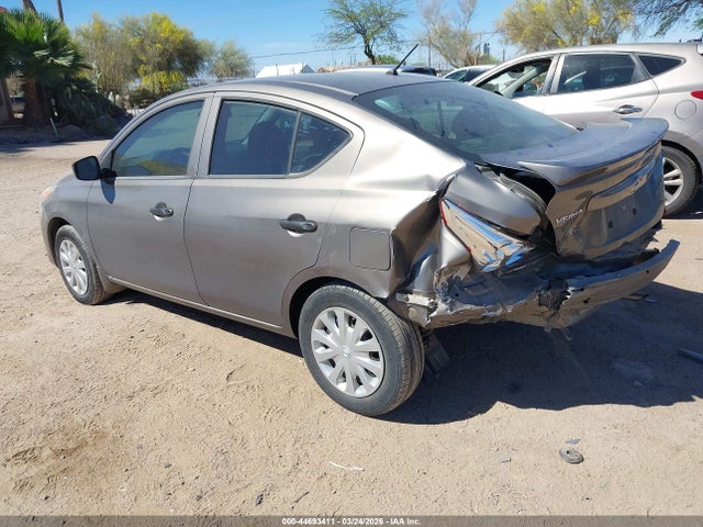 3N1CN7AP9GL909888 Nissan Versa 1.6 S+