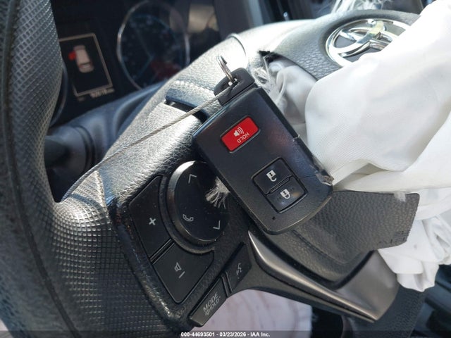 2018 TOYOTA RAV4 HYBRID JTMRJREV2JD200224 Photo 10