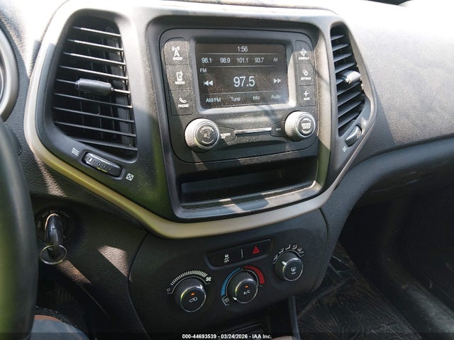 1C4PJLAB3HW549147 Jeep Cherokee Altitude Fwd