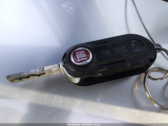 2014 FIAT 500L ZFBCFABH2EZ028165 Photo 10