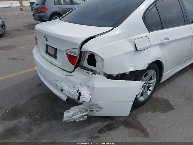 44693576 :رقم المزاد ، WBAVC53528FZ86588 vin ، 2008 Bmw 328i مزاد بيع