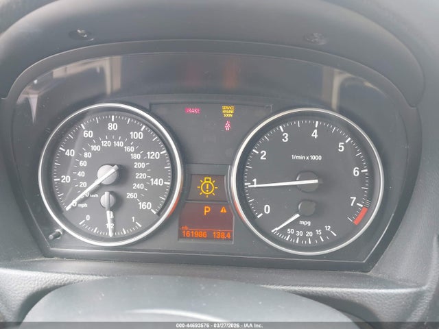 44693576 :رقم المزاد ، WBAVC53528FZ86588 vin ، 2008 Bmw 328i مزاد بيع