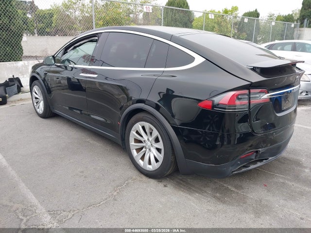 Tesla Model X 100d/75d/long Range 2019 5YJXCAE28KF202045 Image 3