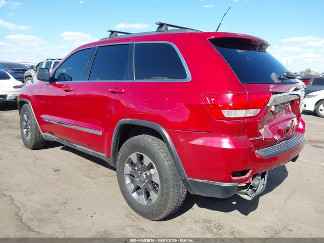 2011 Jeep Grand Cherokee Laredo მანქანა იყიდება აუქციონზე, vin: 1J4RS4GG9BC513612, აუქციონის ნომერი: 44693615